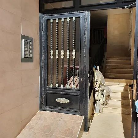 Cosy Studio Near The Beach شقة