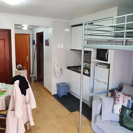 Cosy Studio Near The Beach شقة *